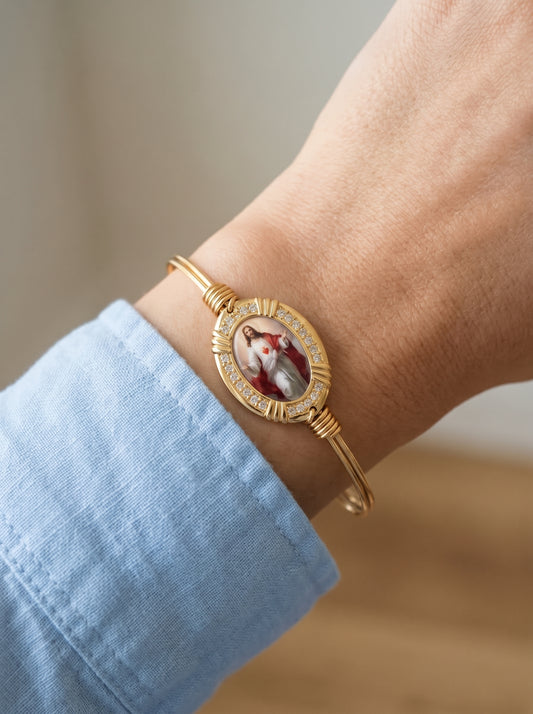 Oval Sacred Heart of Jesus Crystal Bracelet